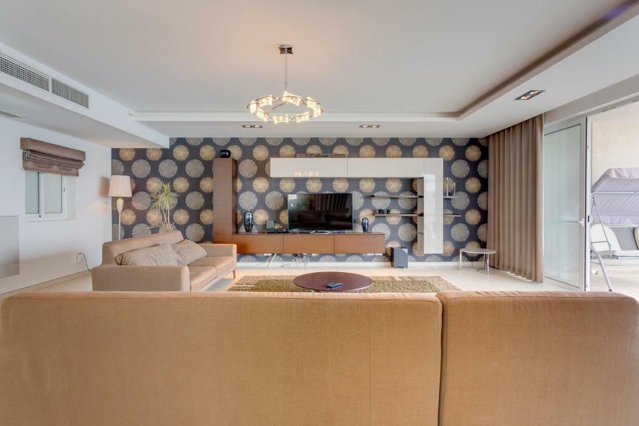 Contemporary, Luxury Apartment With Valletta And Harbour Views Sliema Exterior foto